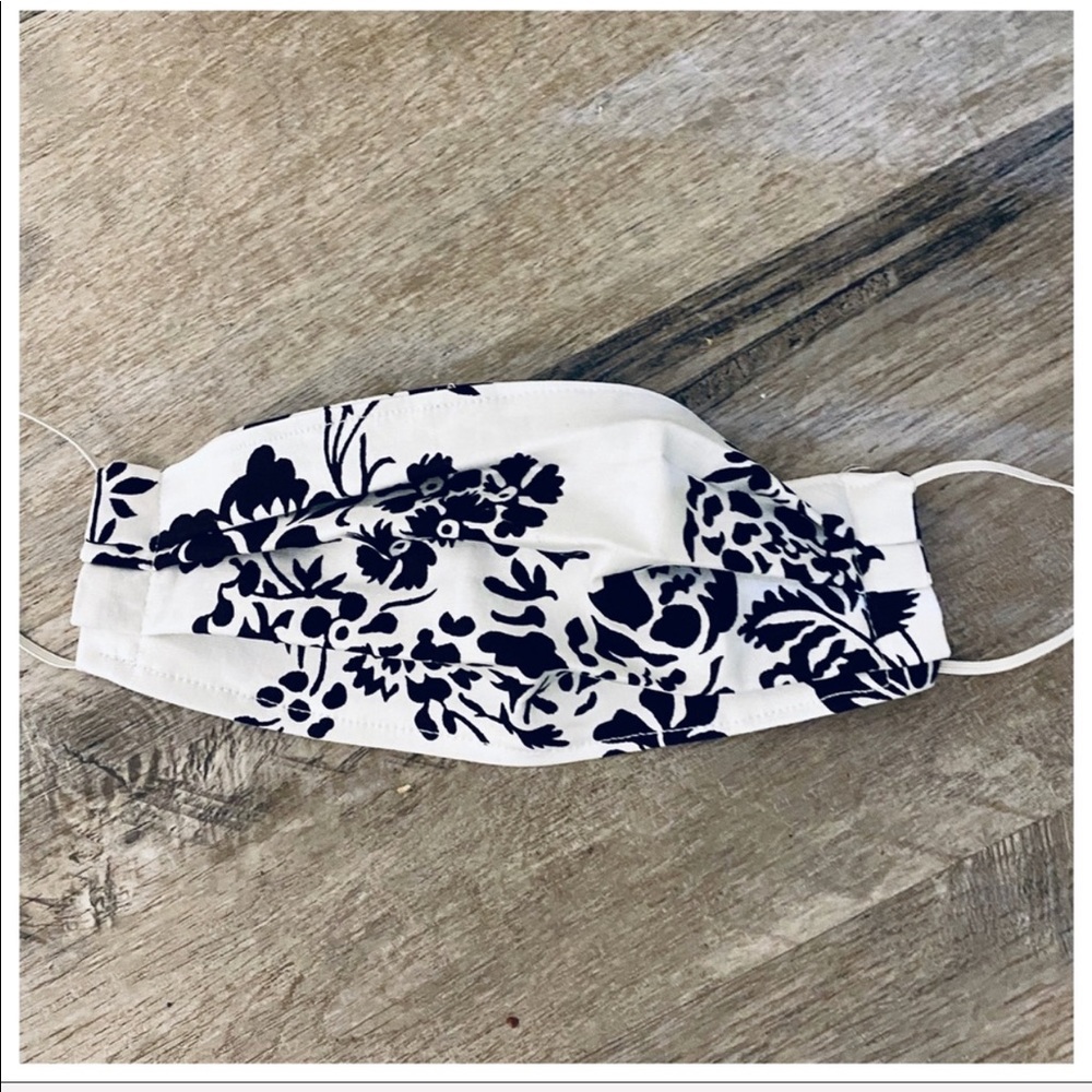 ✨PROTECT FILTER✨PICK ANY 2✨FACE MASK  FOR 25.00 - Picture 2 of 8